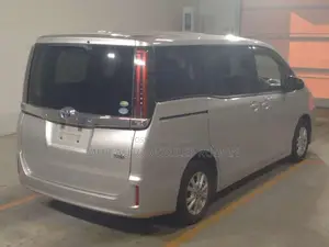 Toyota Noah X PACKAGE 2020