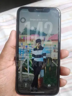 Apple iPhone 11 Black (Used)
