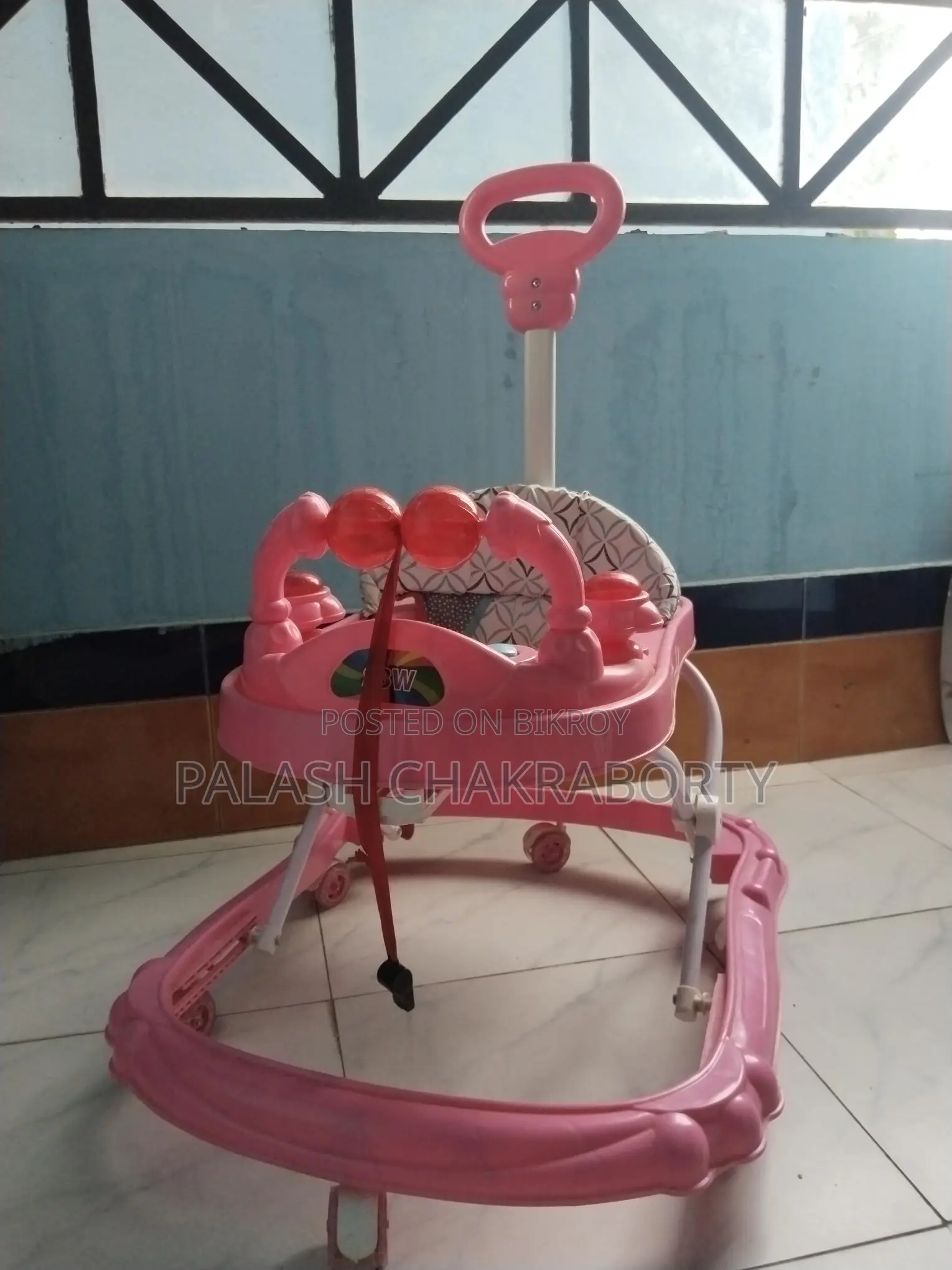 বেবি ওয়াকার