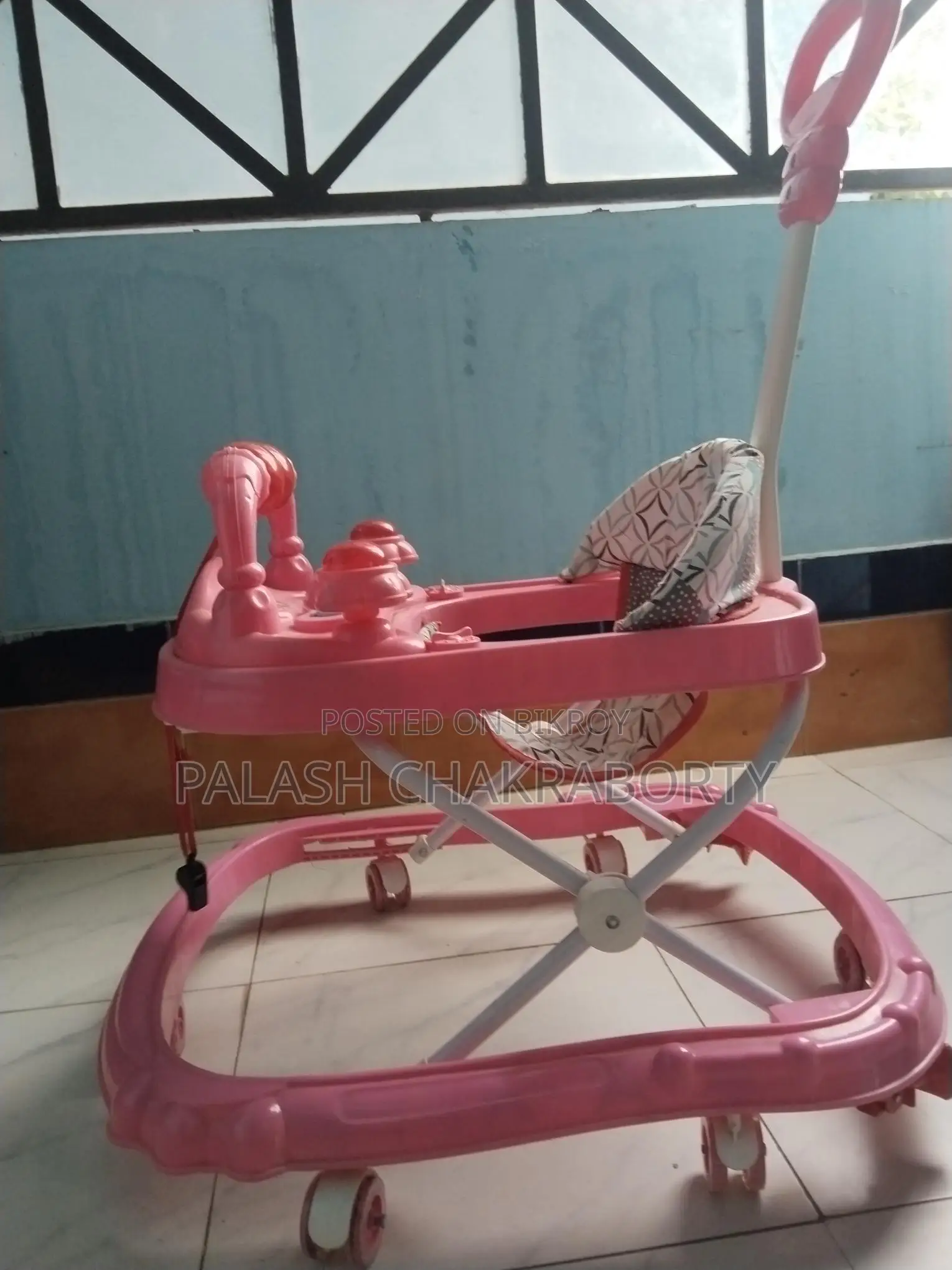 বেবি ওয়াকার