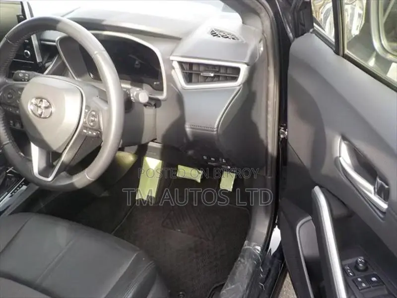 Toyota Corolla Cross Z PKG 4.5 BLACK 2023
