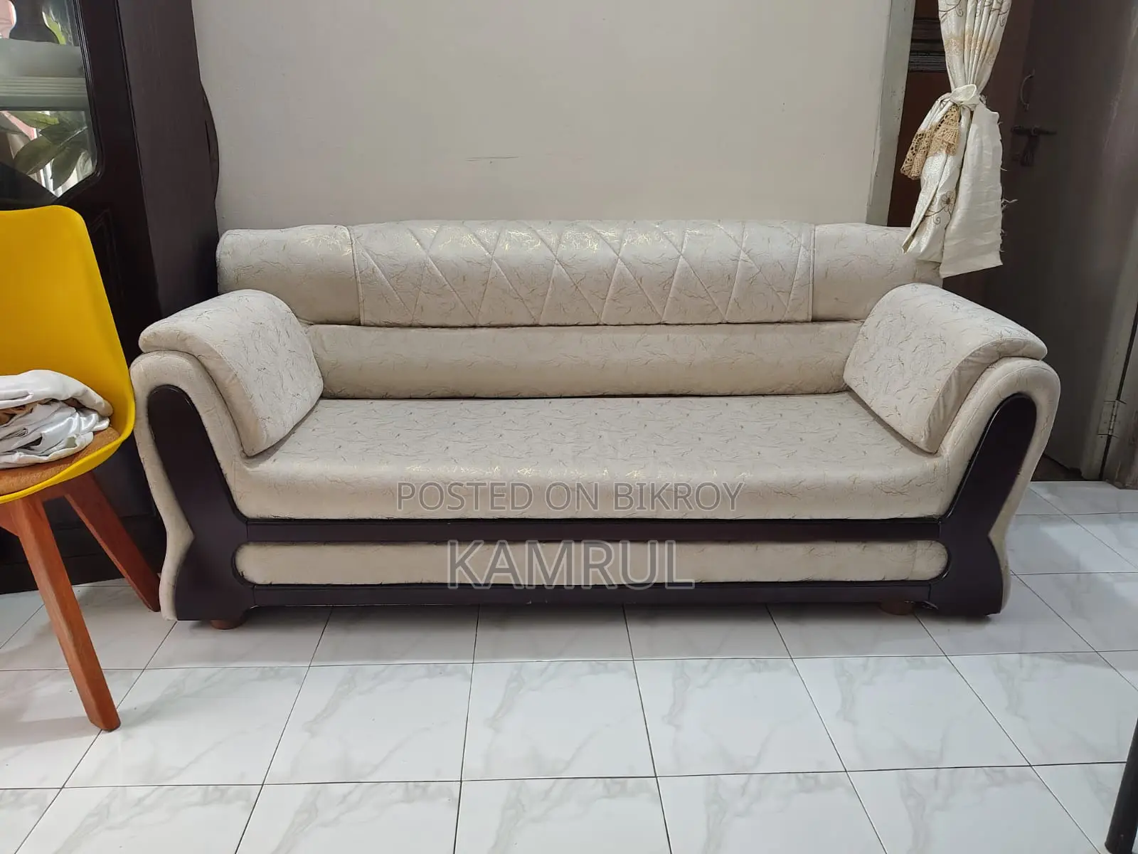 Two-seater and three-seater sofas for sale