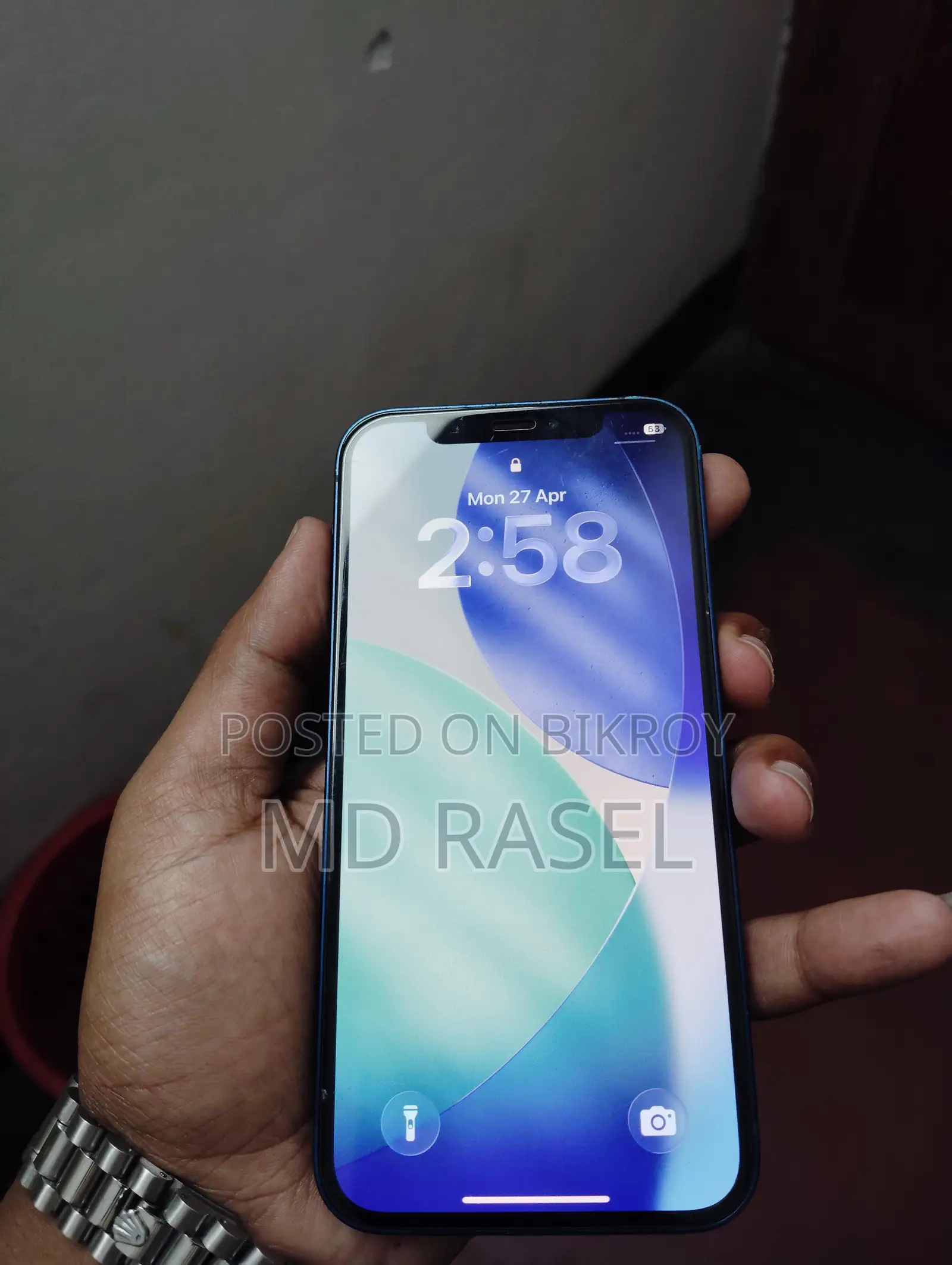 Apple iPhone 12 64GB (Used)