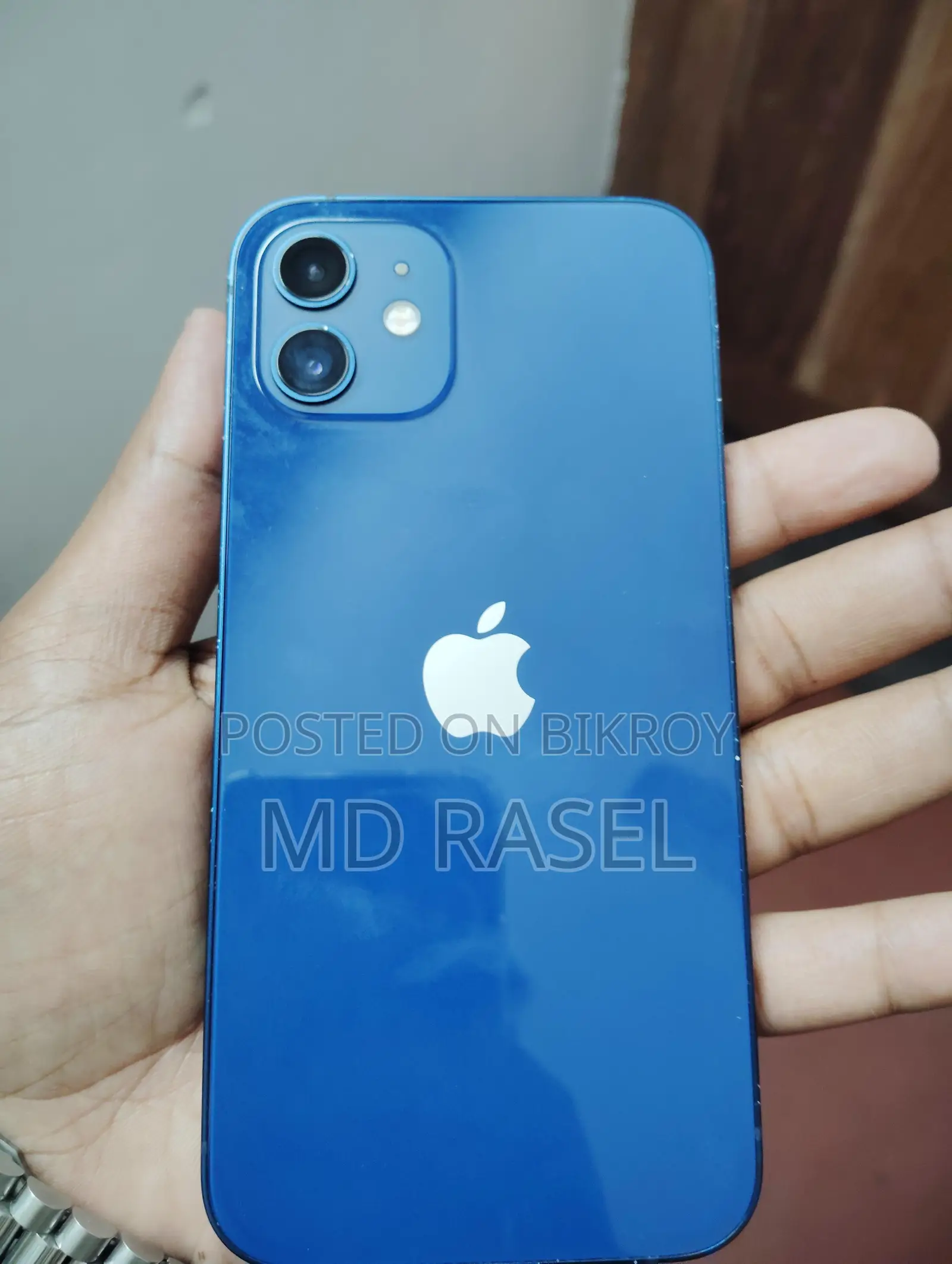 Apple iPhone 12 64GB (Used)