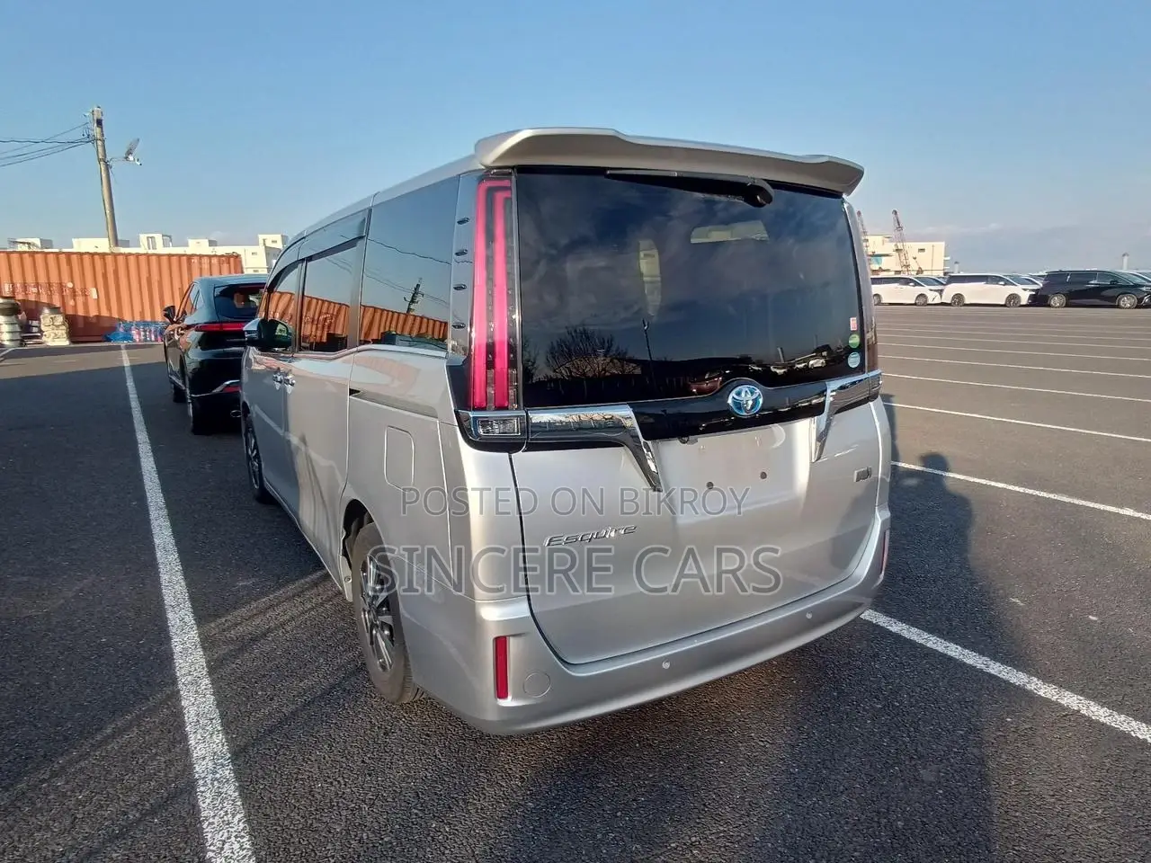 Toyota Esquire GI PKG HYB 2021