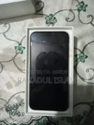 Apple iPhone XR (Used)