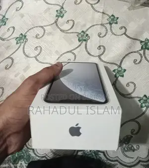 Apple iPhone XR (Used)
