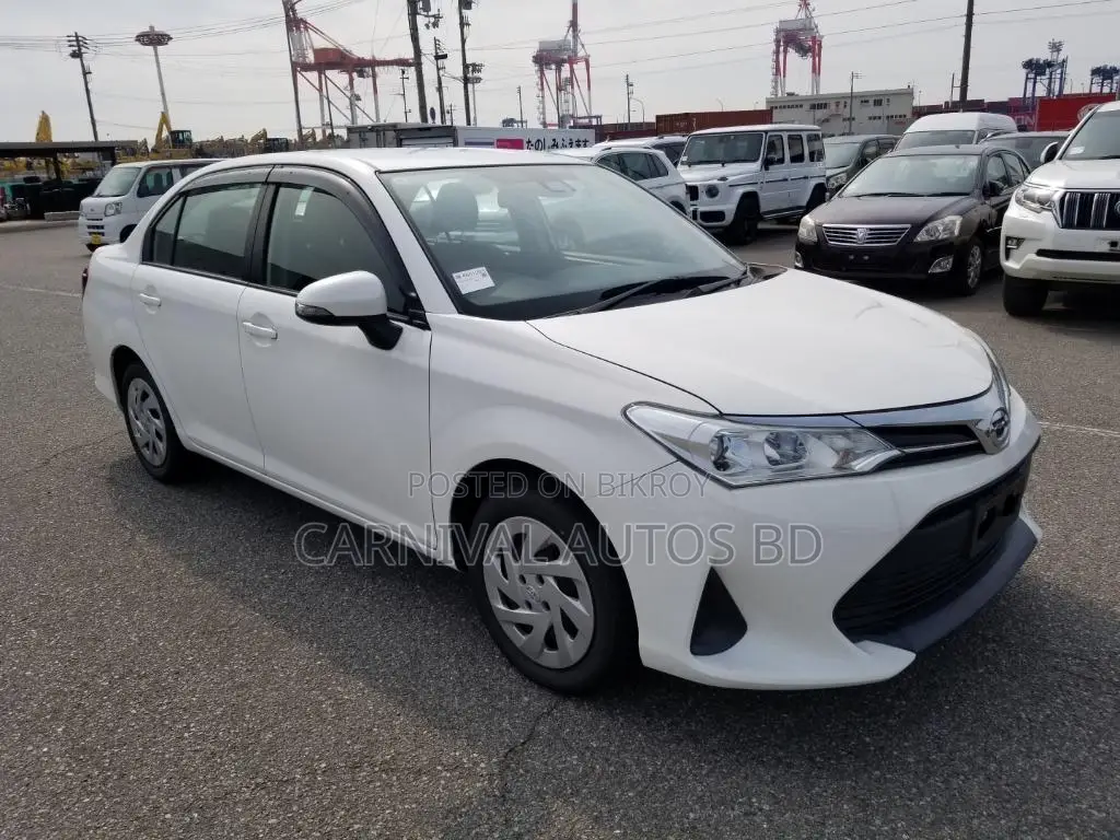 Toyota Axio EX NON HYBRID WHITE 2020