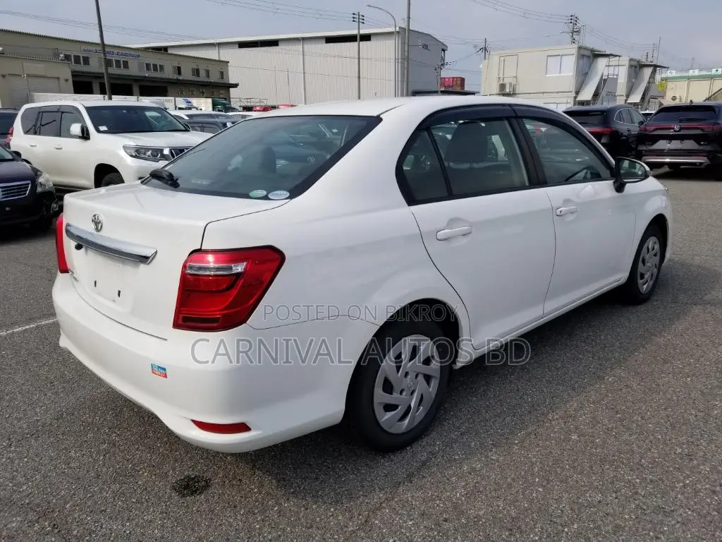 Toyota Axio EX NON HYBRID WHITE 2020
