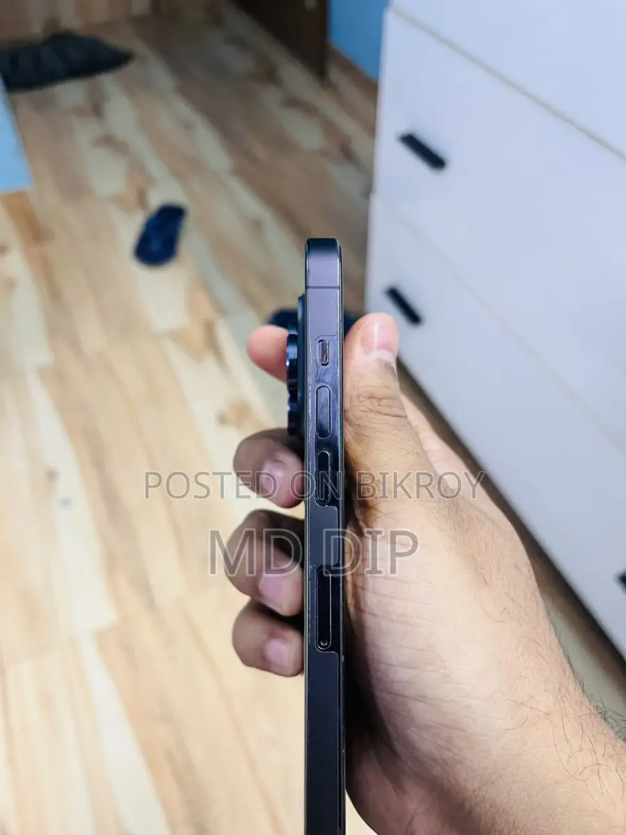 Apple iPhone 14 Pro . (Used)