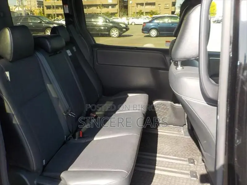 Toyota Esquire GI NON HYB 4POINT 2021