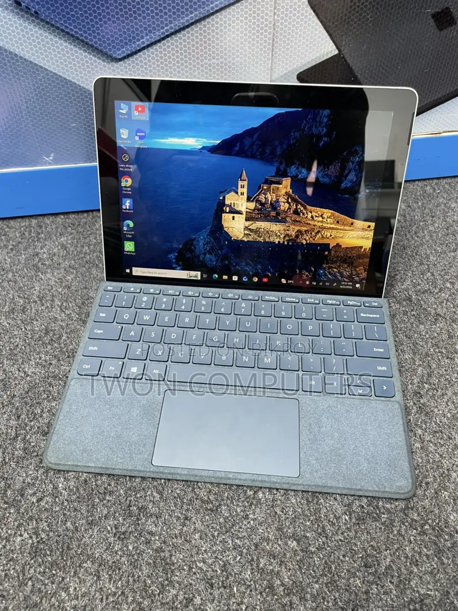 Microsoft Surface Pro 2 in1 Detachable Laptop 8/128 GB 10.5" Display