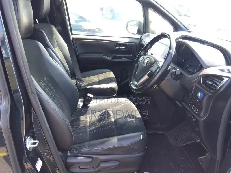 Toyota Esquire Gi Premium HYBRID 20 2020