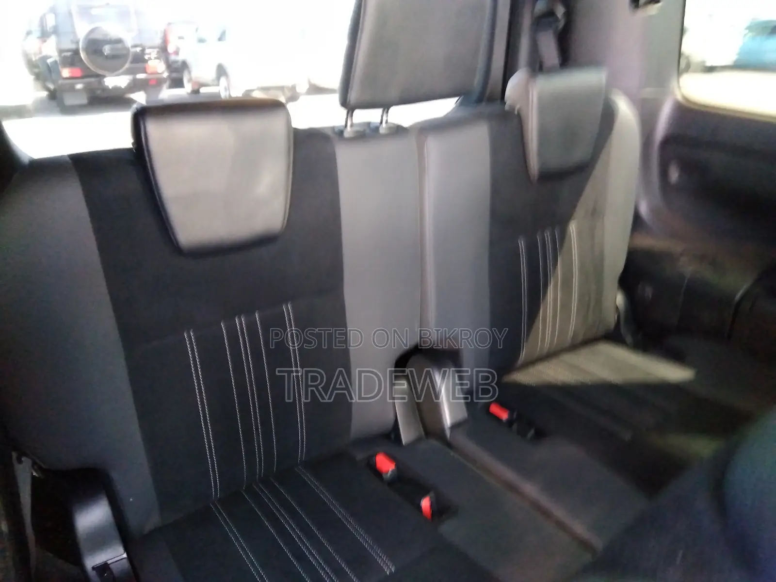 Toyota Esquire Gi Premium HYBRID 20 2020