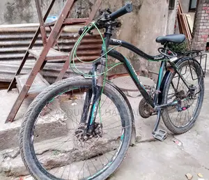 A perfectly good gear bicycle, just ride it