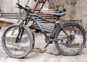 A perfectly good gear bicycle, just ride it