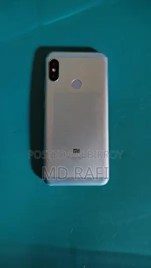 Xiaomi Redmi 6 Pro সব ঠিক আছে ৩+৩২ (ব্যবহৃত)