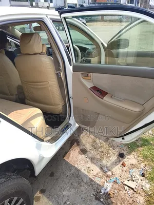 Toyota Corolla 2004 White