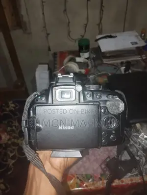 Nikon D5200 Camera for Sale