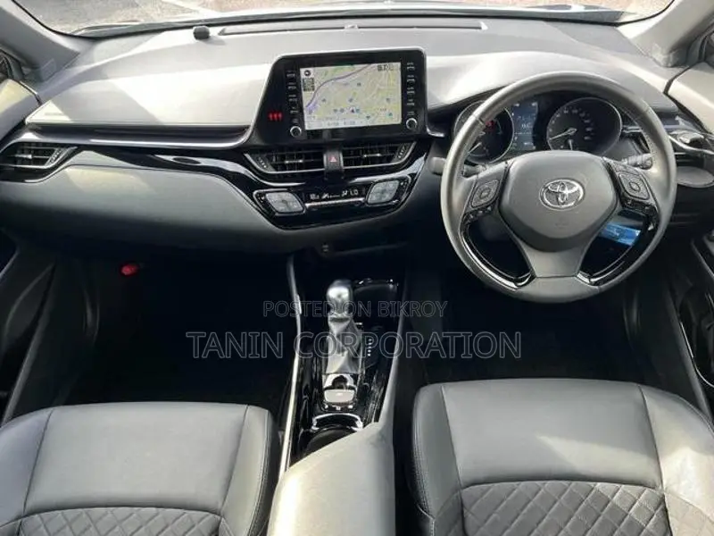 Toyota C-HR CHR Hybrid 2021