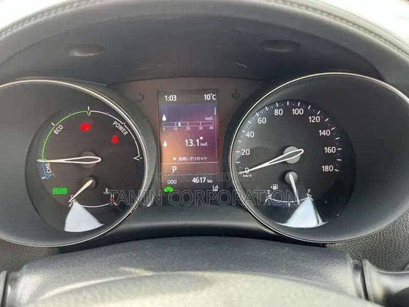Toyota C-HR CHR Hybrid 2021