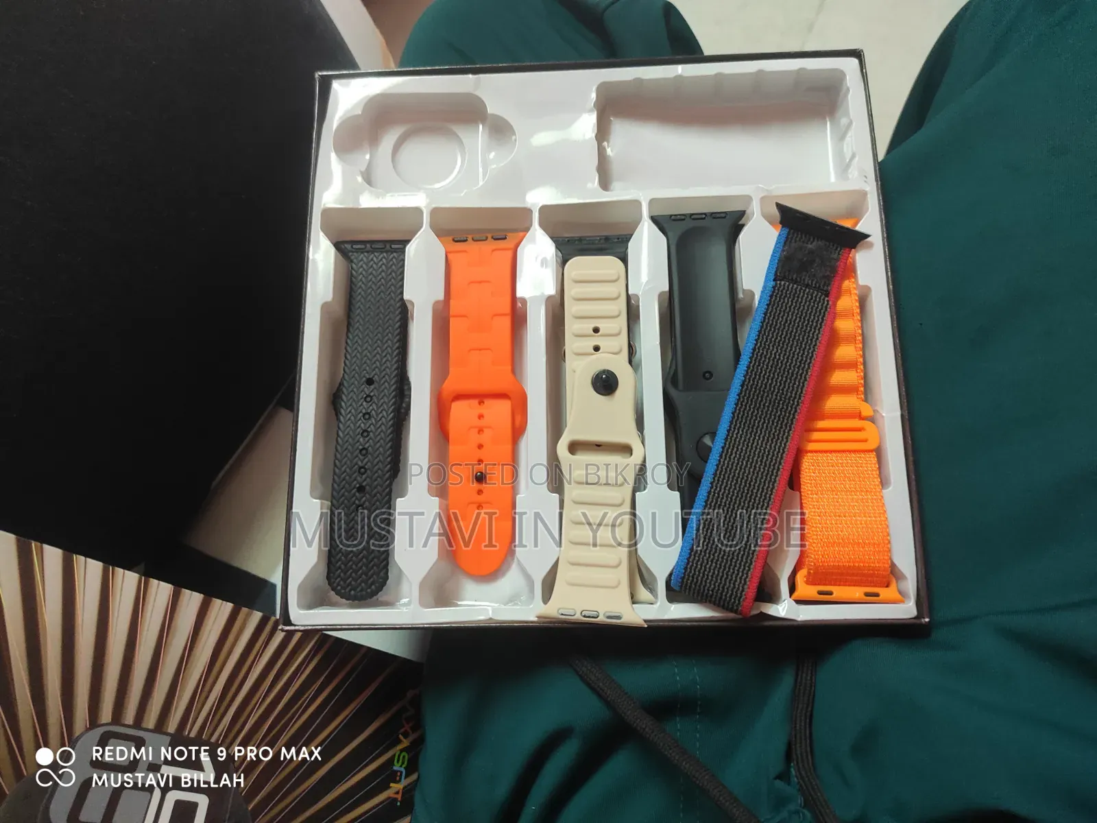 W10 Smart Watch With 10 Straps