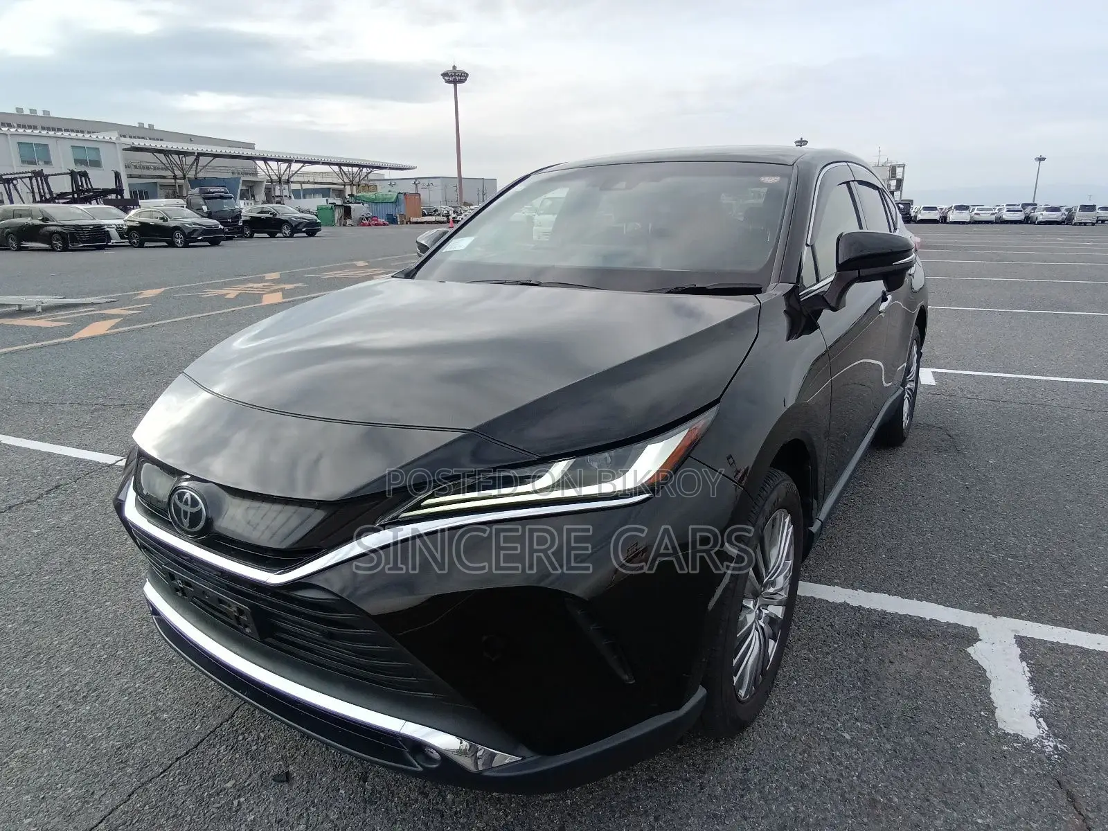 Toyota Harrier Z PKG NON HYBRID 2021