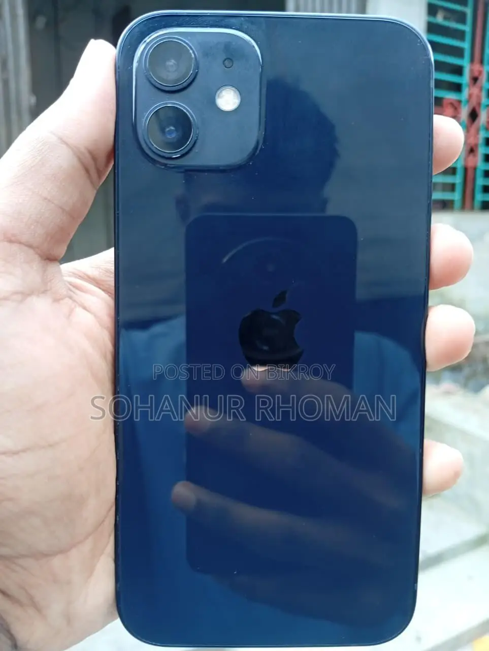 Apple iPhone 12 (Used)