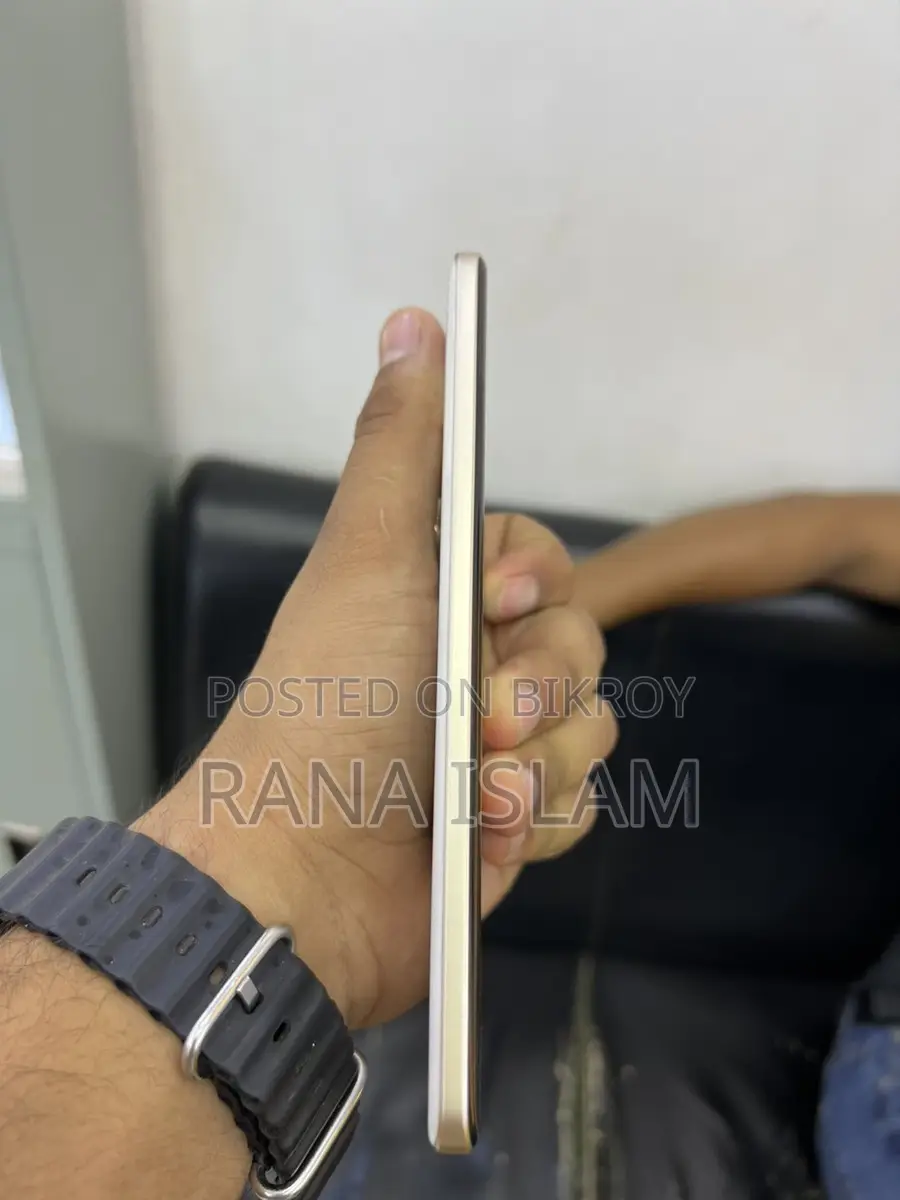 Realme (Brand New)