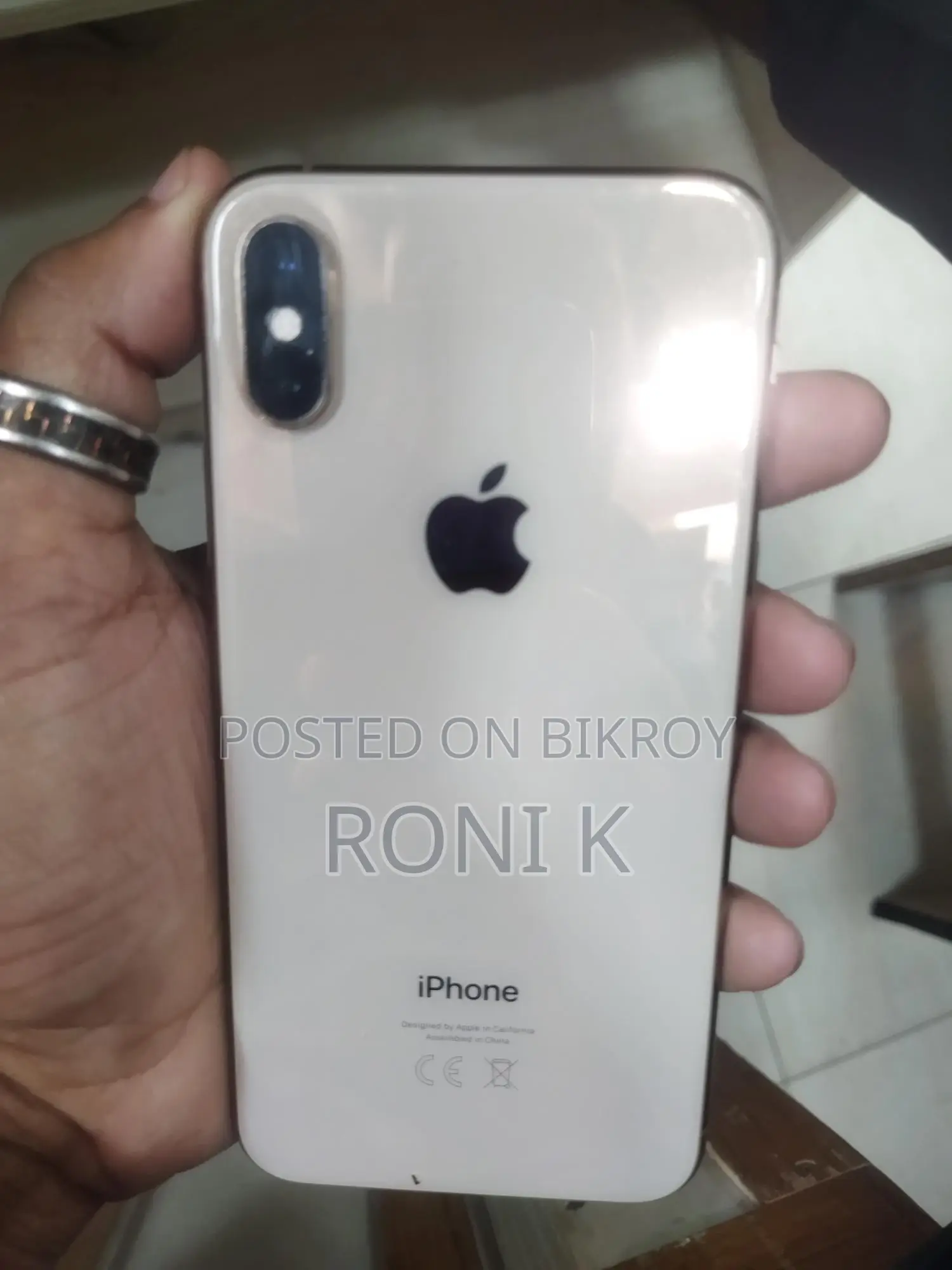 Apple iPhone XS (Used)