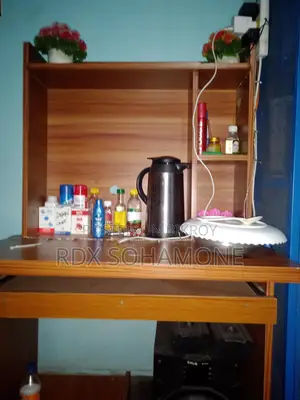 ভালো মানের টেবিল