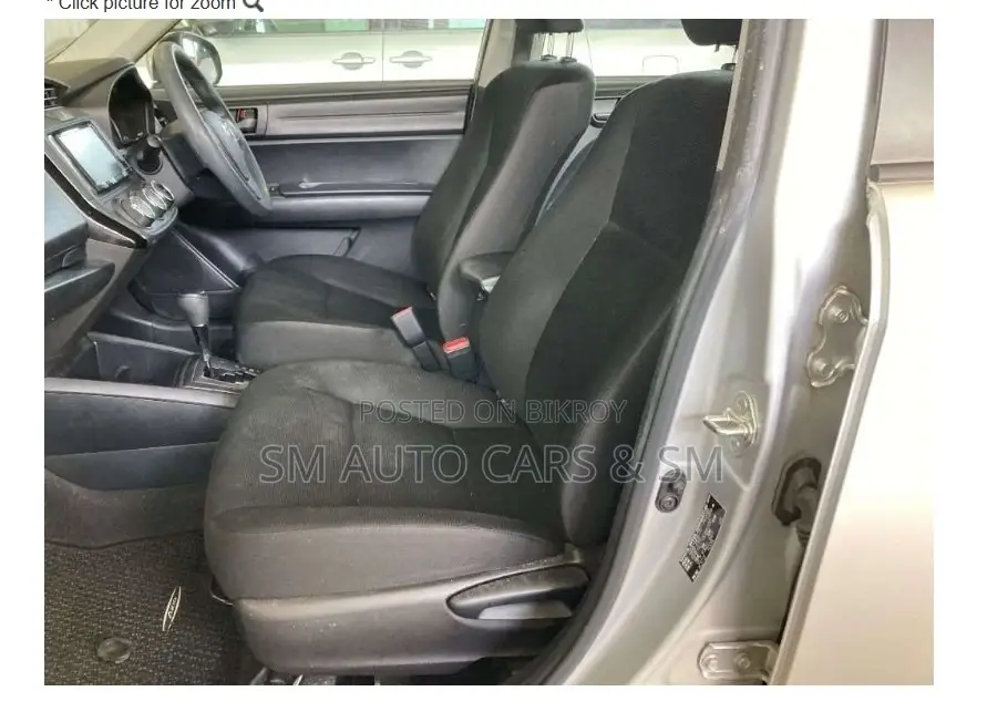 Toyota Axio Non Hybrid EX Silver 2020
