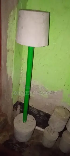 ২টি ছোট ১টি বড় ডাম্বেল বিক্রি হবে