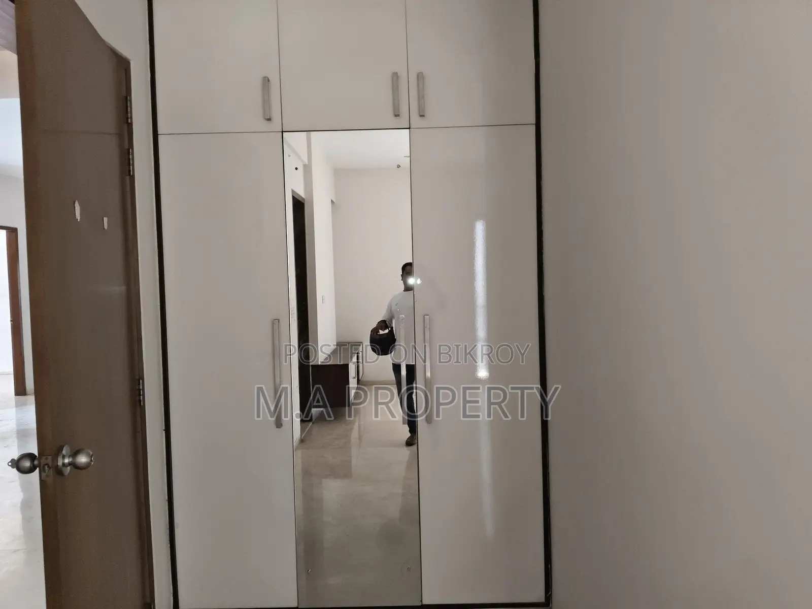 Rent 4-Bed Apartment 4000sqft 2-Carpark Baridhara