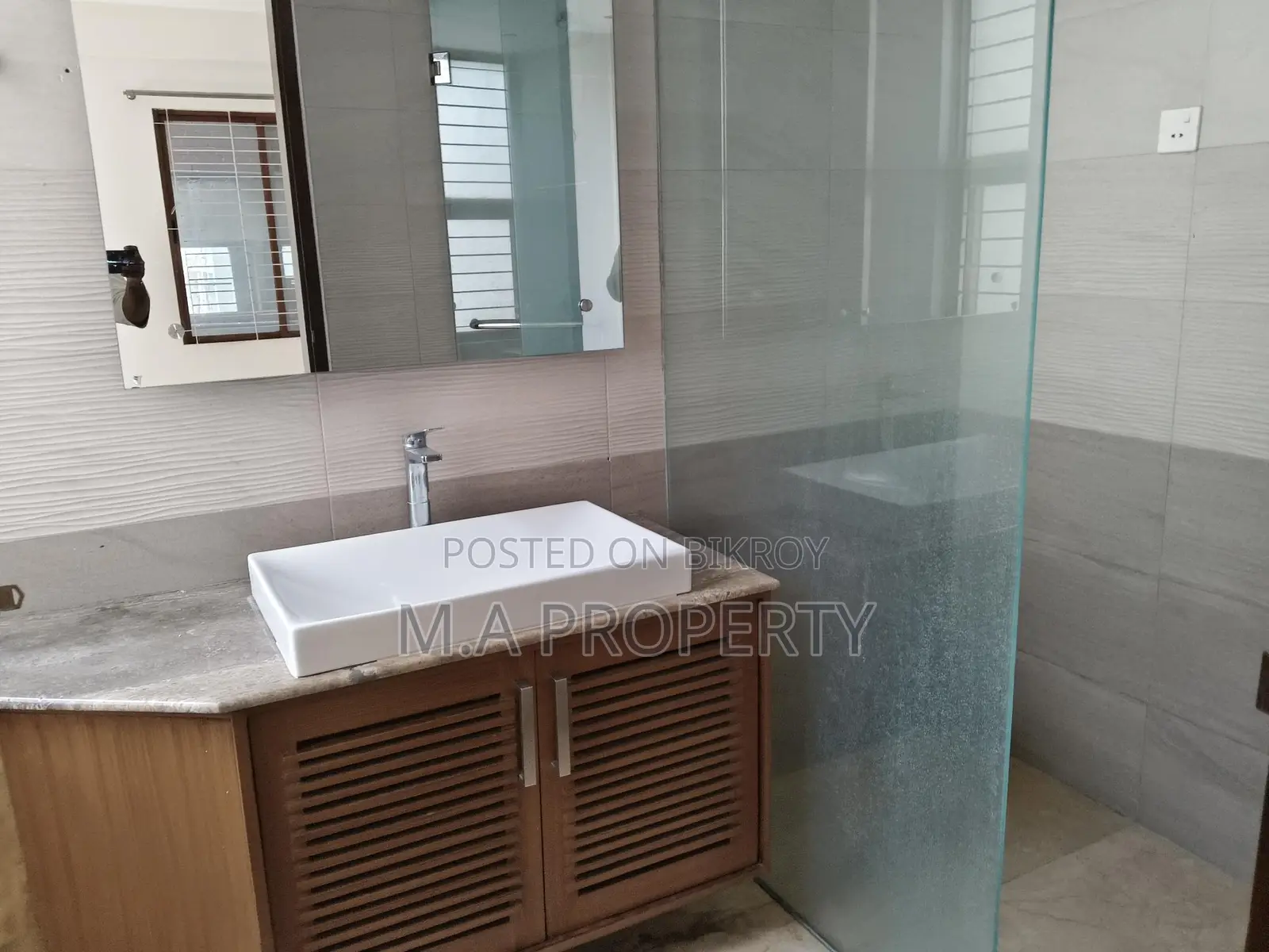 Rent 4-Bed Apartment 4000sqft 2-Carpark Baridhara