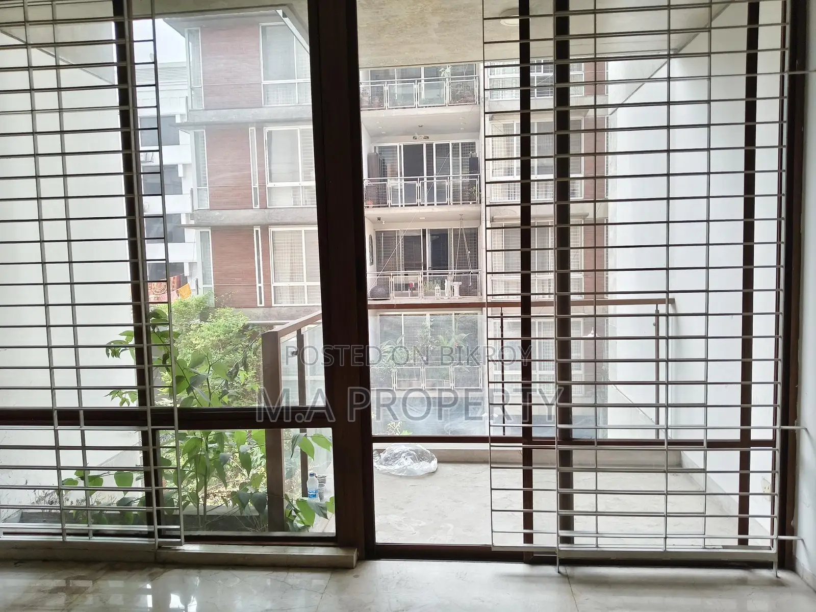 Rent 4-Bed Apartment 4000sqft 2-Carpark Baridhara