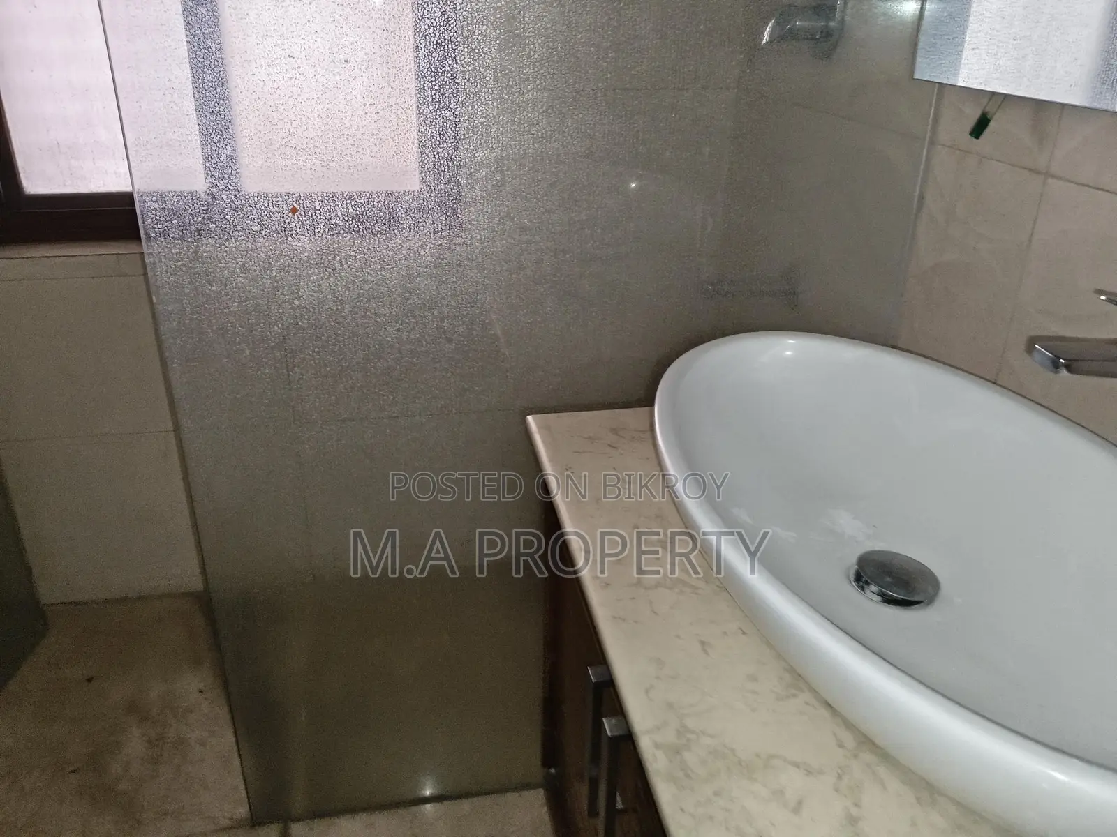 Rent 4-Bed Apartment 4000sqft 2-Carpark Baridhara