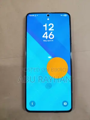 Samsung Galaxy S21 . (Used)