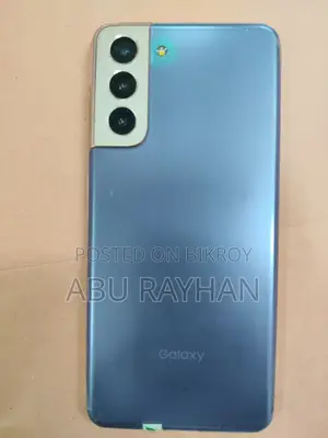 Samsung Galaxy S21 . (Used)