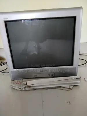 জরুরি ভিত্তিতে একটি বক্স টিভি বিক্রি হবে
