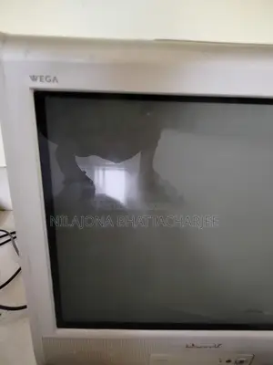 জরুরি ভিত্তিতে একটি বক্স টিভি বিক্রি হবে