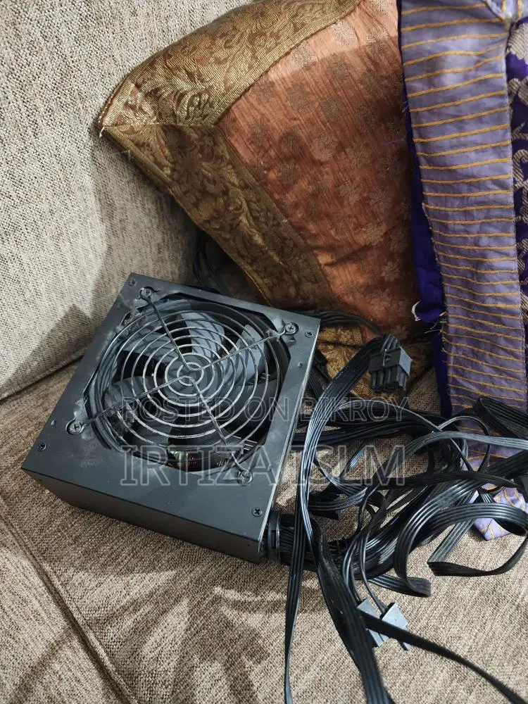 পাওয়ার সাপ্লাই 550W বিক্রি হবে