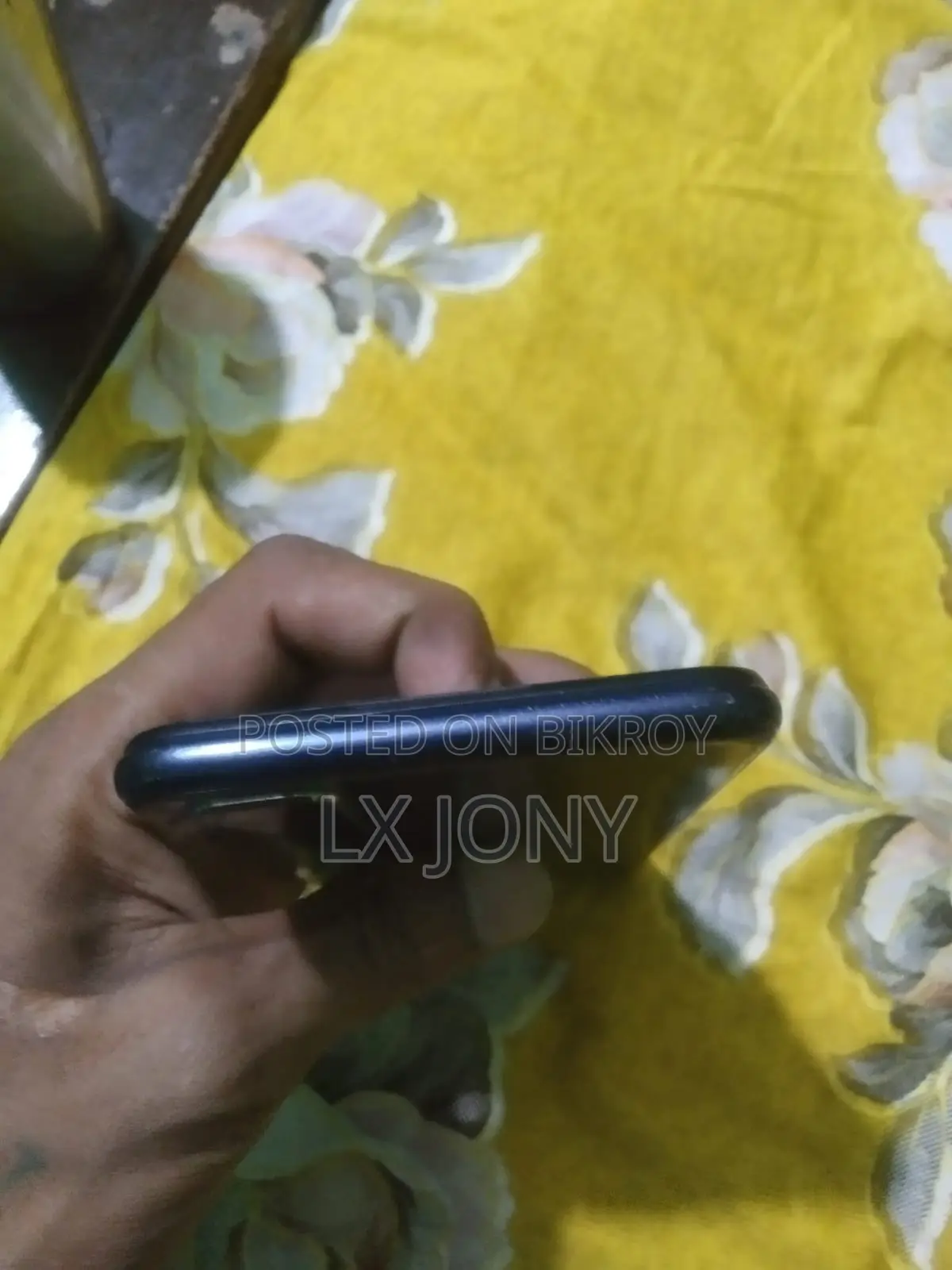Vivo Y20 . (Used)