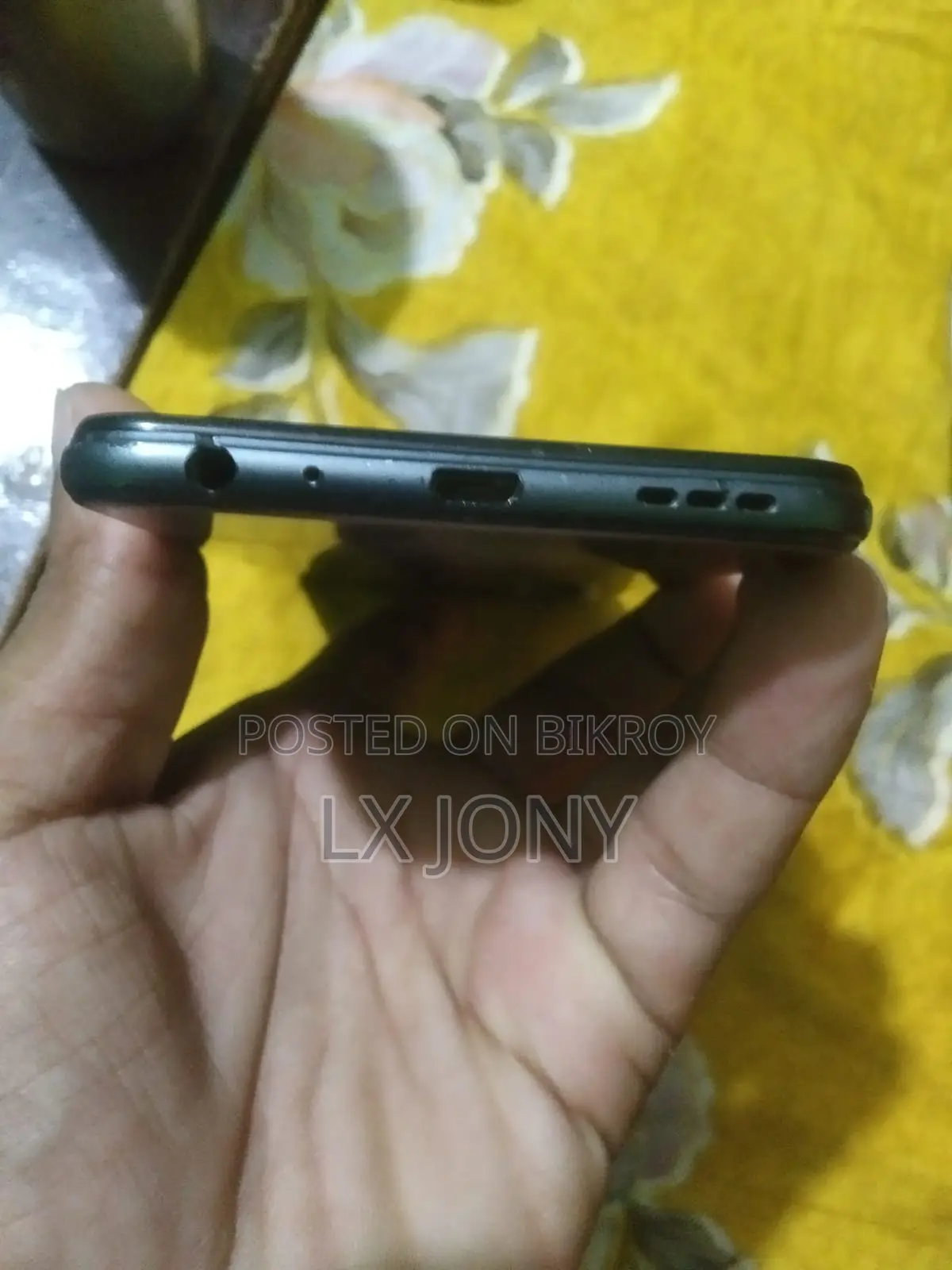 Vivo Y20 . (Used)
