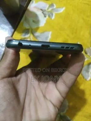 Vivo Y20 . (Used)