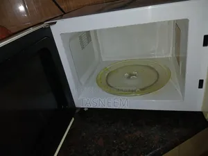 Sebec Microwave Oven
