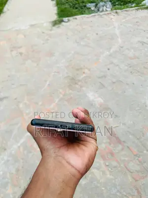 Google Pixel 6 . (Used)
