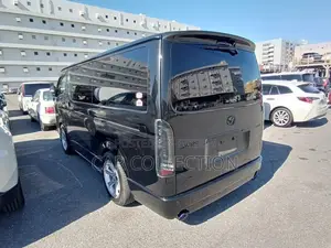 Toyota Hiace Super GL Dark Prime 2023
