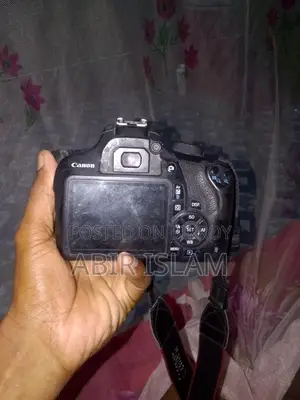 Canon camera EOS 1200D with 18-55 kit lens
