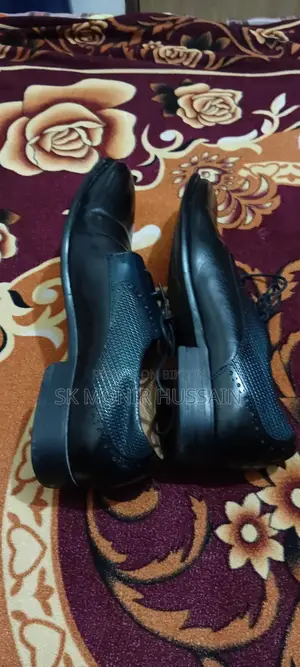 ৪৩ সাইজ জুতা